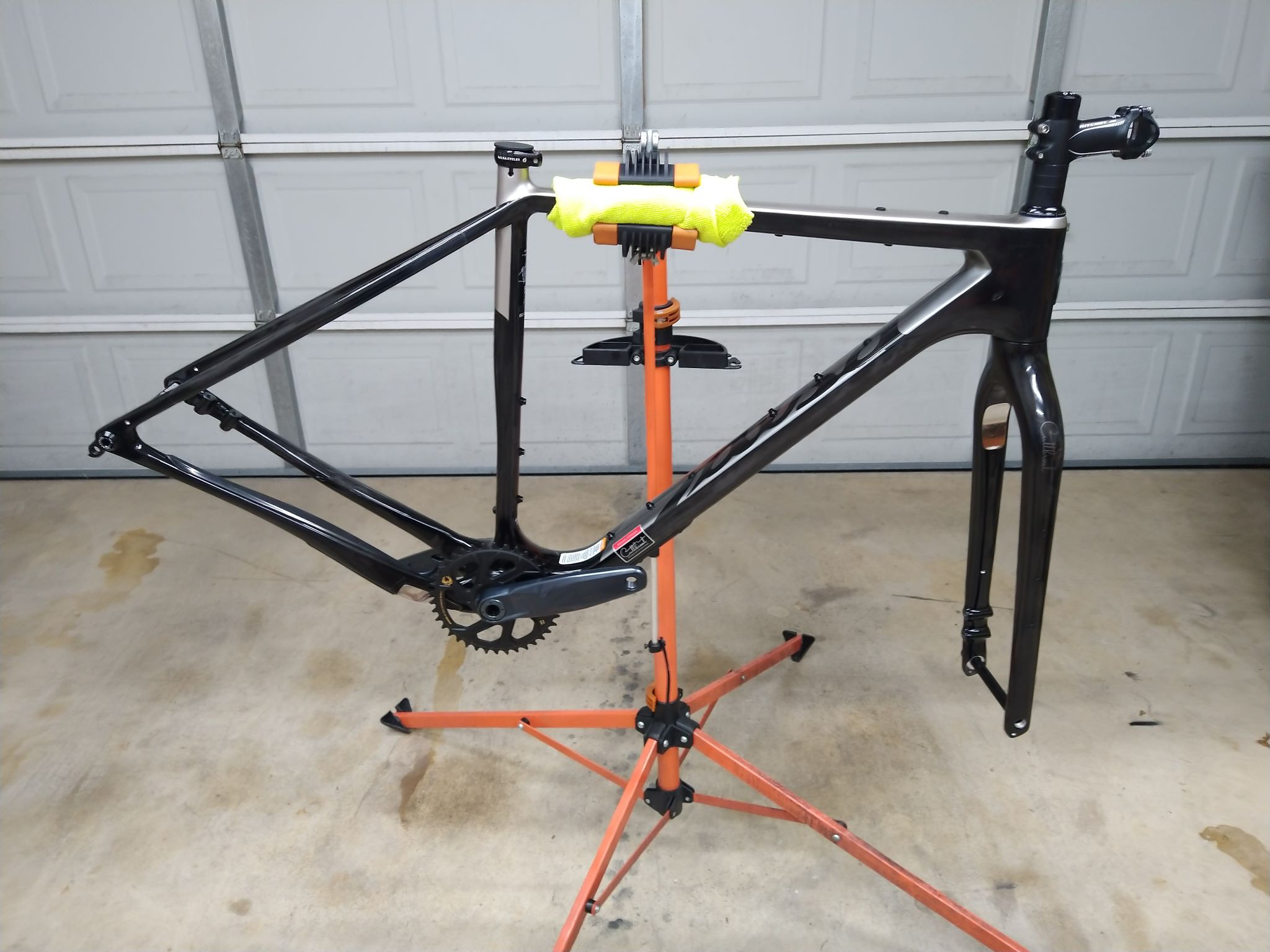 2023 Salsa Cutthroat frame