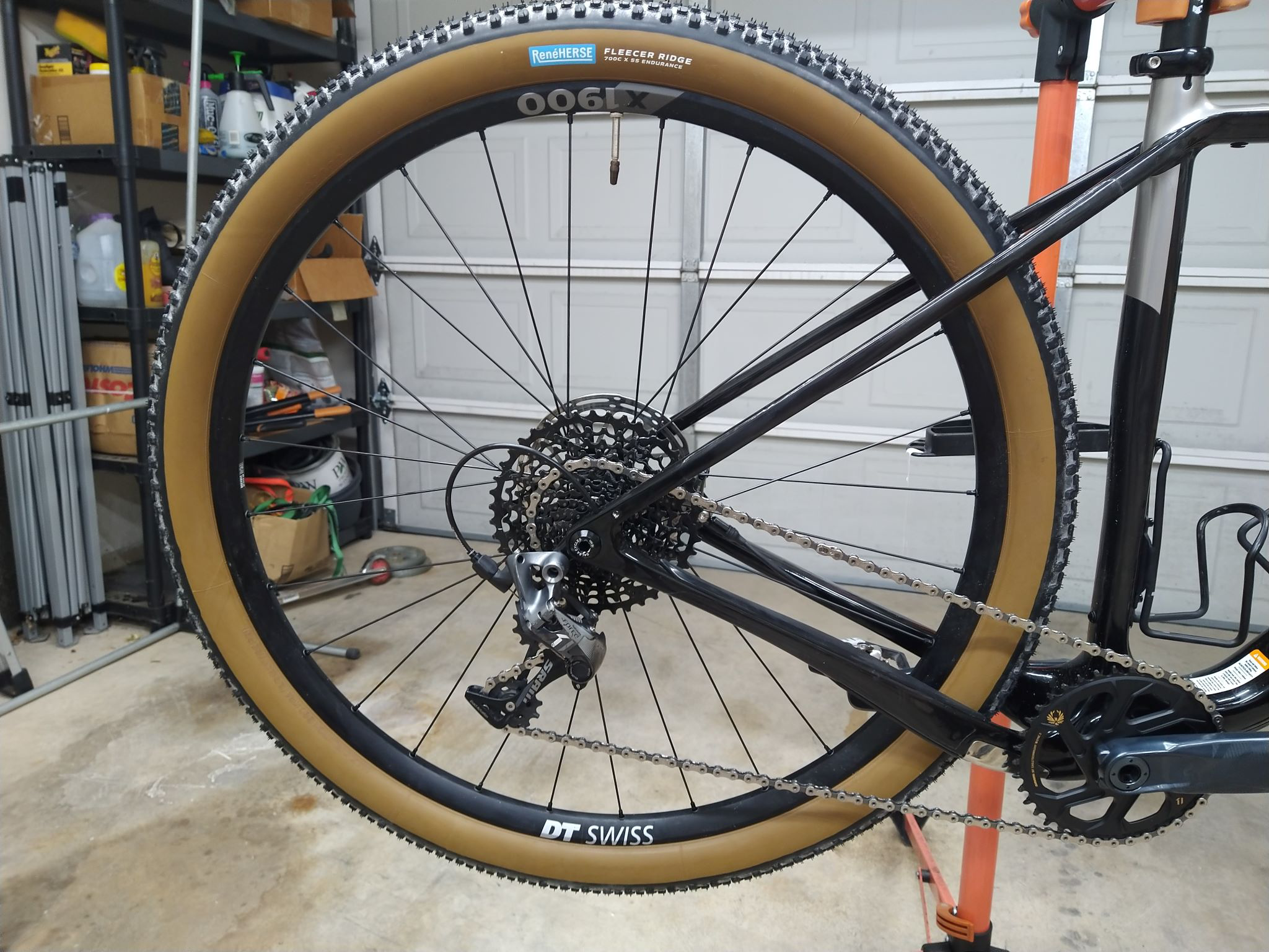 Rene Herse Fleecer Ridge Tire